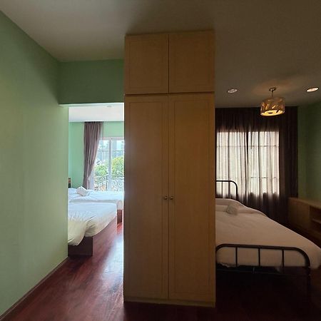 Greenview Ekkamai10 Suite Bangkok Buitenkant foto